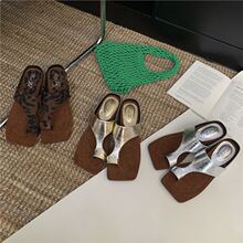 ��ʽ�͹��OӋ����ֺ��ЬŮ�ļ��⴩���^�Aֺ��ɫ�ٴ�ָ���Ь