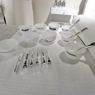 ����Ժ�R���{Ĥ�����b���ݹ��߼����A˽��logo�羳��