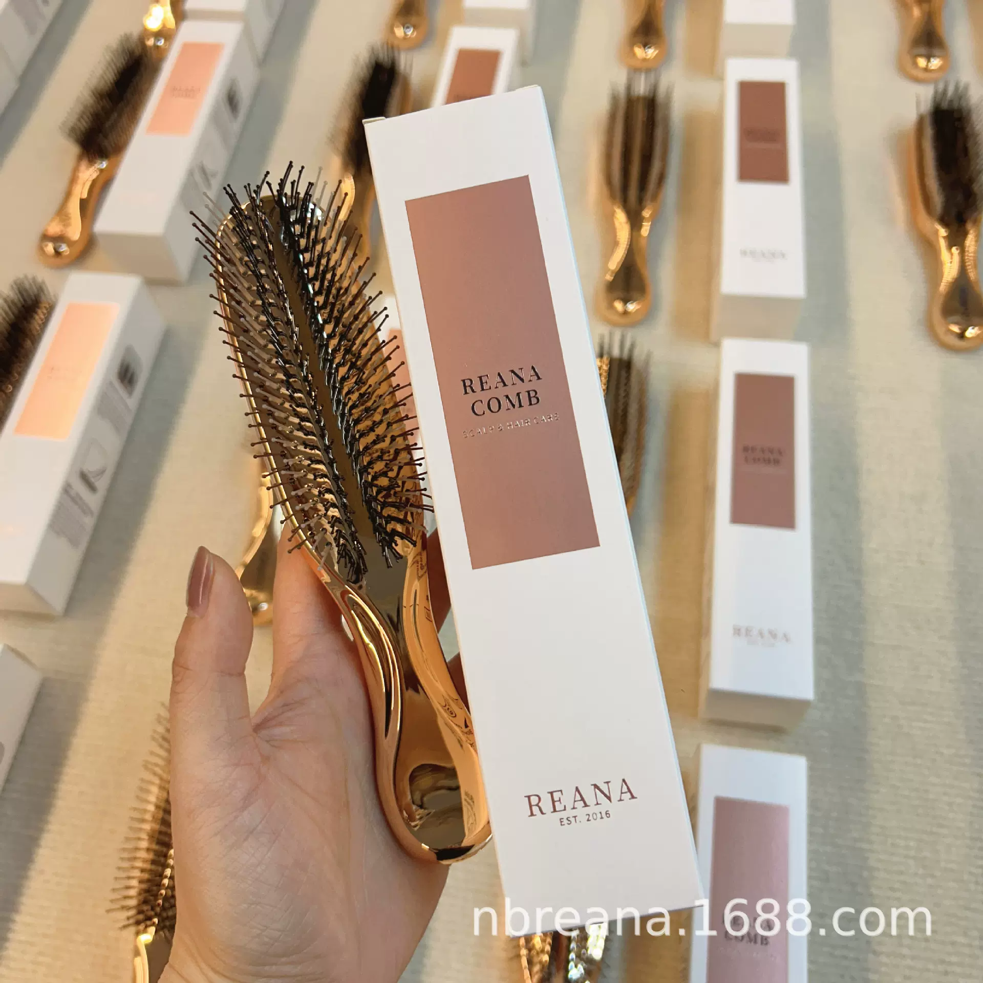 家用按摩梳高品质宙斯同款梳子头皮护理梳ins小红书伴手礼高档梳
