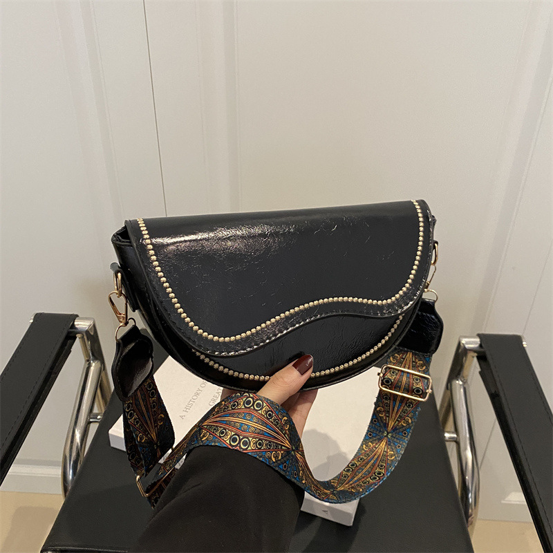 Vintage Women's Shoulder And Crossbody Saddle Bag Versatile_voghion.com