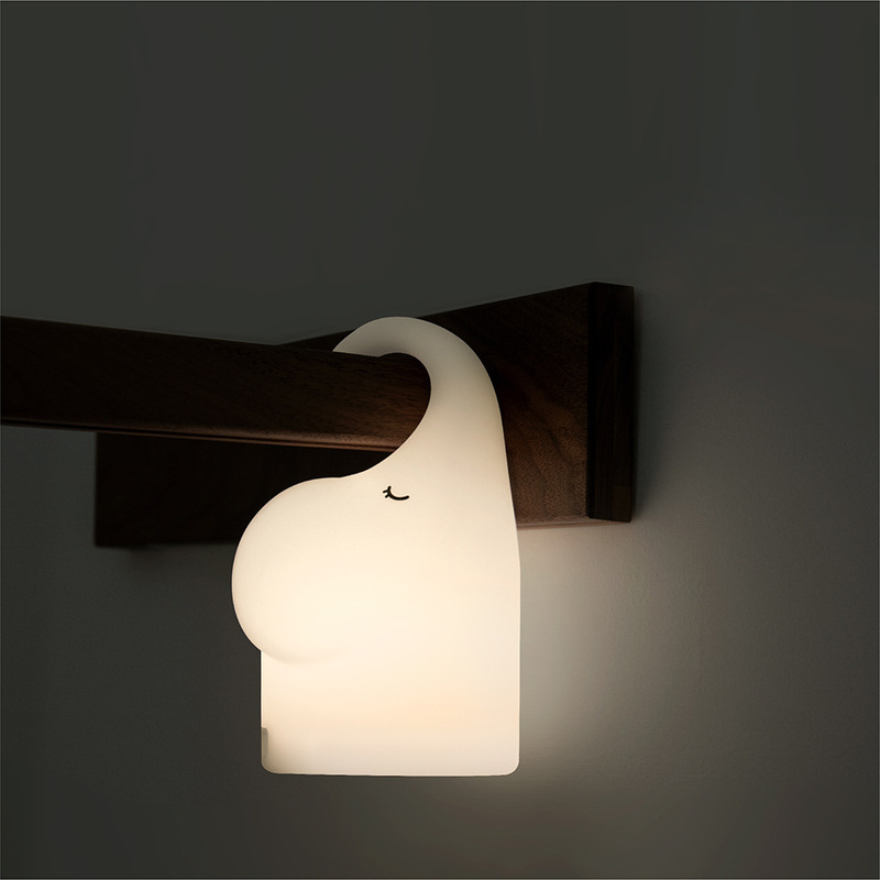 Creative Elephant Pat Lamp Internet Celebrity Night Light Bedroom Children's Bedside Table Lamp Silicone Charging Control Night Light