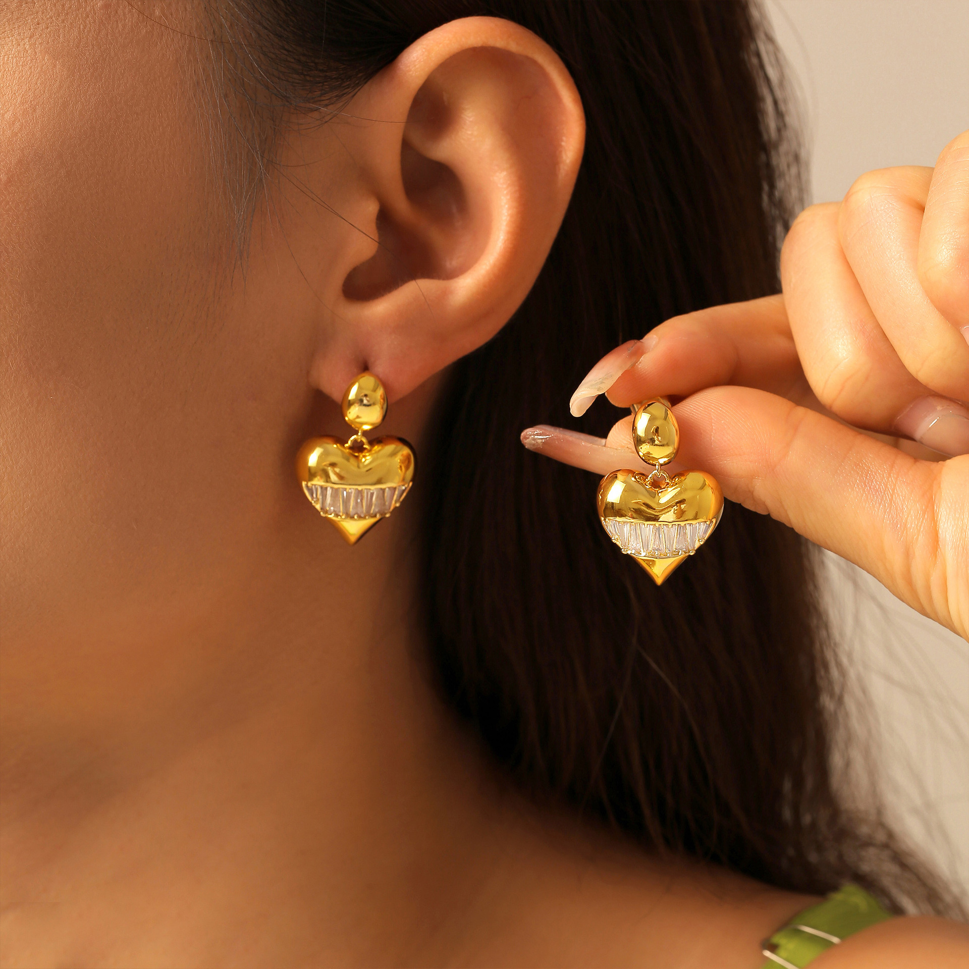 Brand elegant earrings