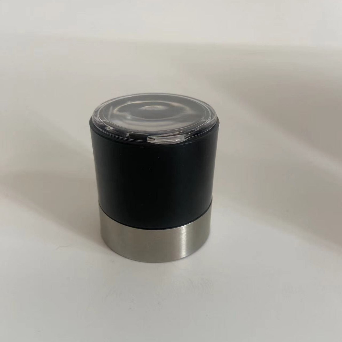 Botella de condimento de venta caliente de comercio exterior cubierta de bambú cubierta de madera de acacia cocina condimentar pimienta salpicada de vidrio condimento frasco combinación