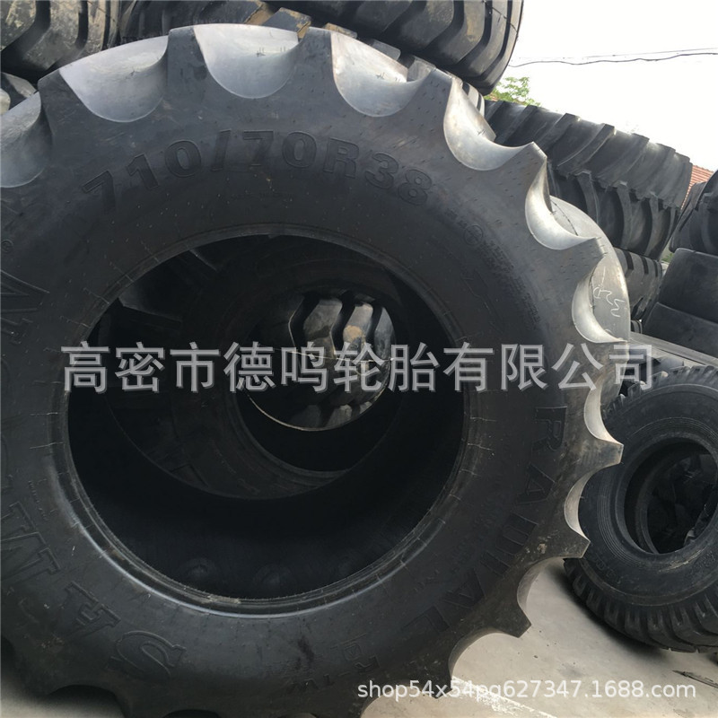 Suministro tractor neumático 710/70R38 semi-acero radial neumático agrícola