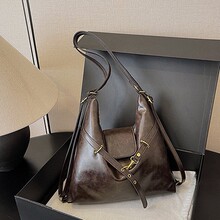 �r�Џ͹ź��s���ذ�Ůʿ�¿����e�ٴ�����μ�������������p���