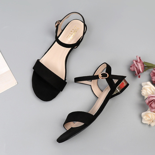 Sandals 2024 New Summer Women's Flat Black Plus Size 42 Roman Strap 41 Low Heel 40 Wide Foot 43