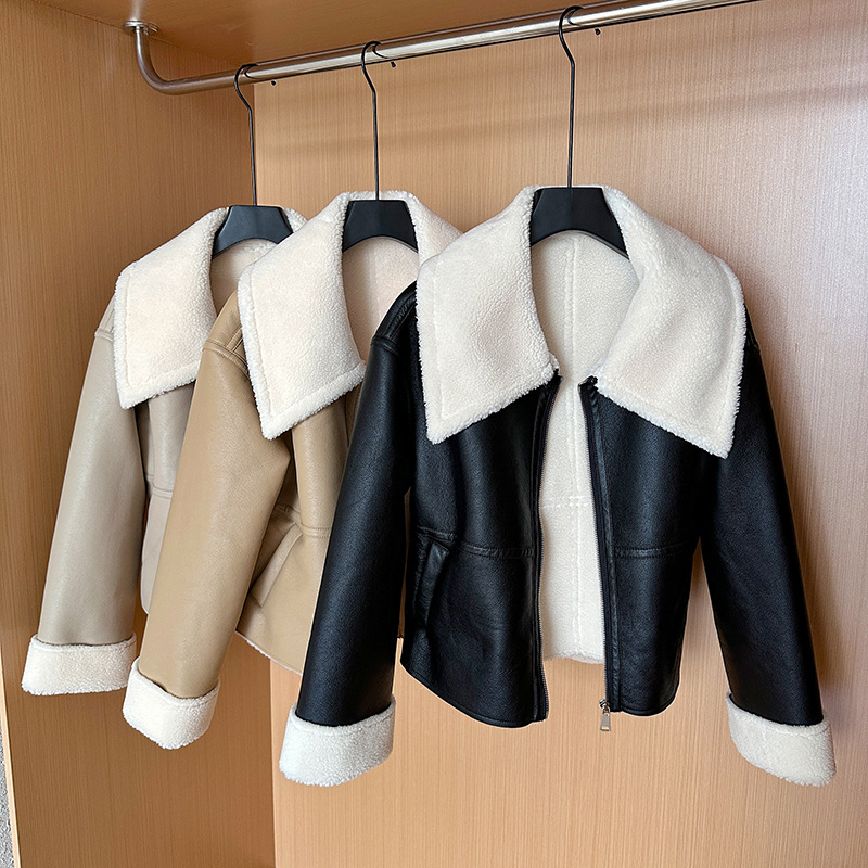 Women's Clothing High end atmospheric leather jacket for women, short loose motorcycle jacket, autumn style, stylish lamb fur all in one_voghion.com