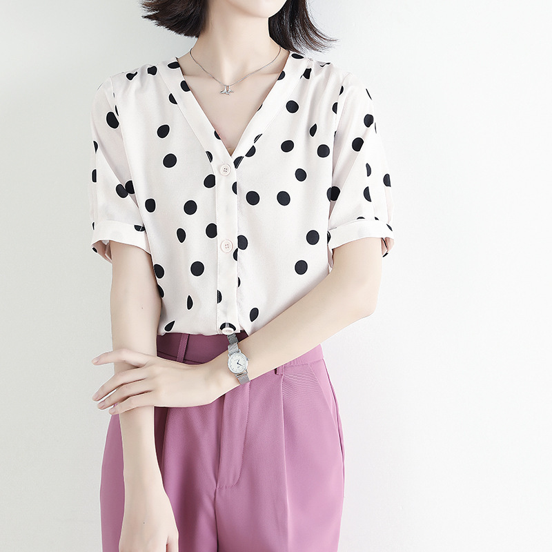 Jingzhou 2026 New Summer Polka Dot Top V-Neck Cardigan Elegant Commuter Style Five-Quarter Sleeve Slimming Shirt for Women