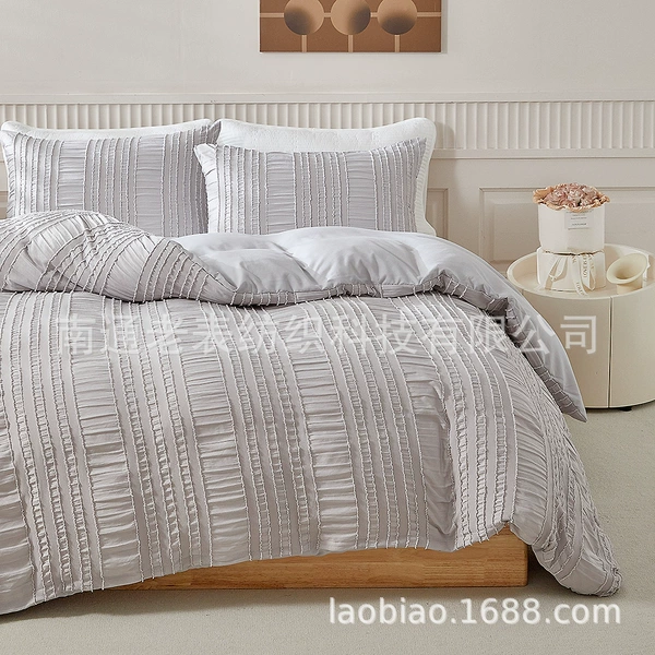 Cut-out pleated yarn-light gray