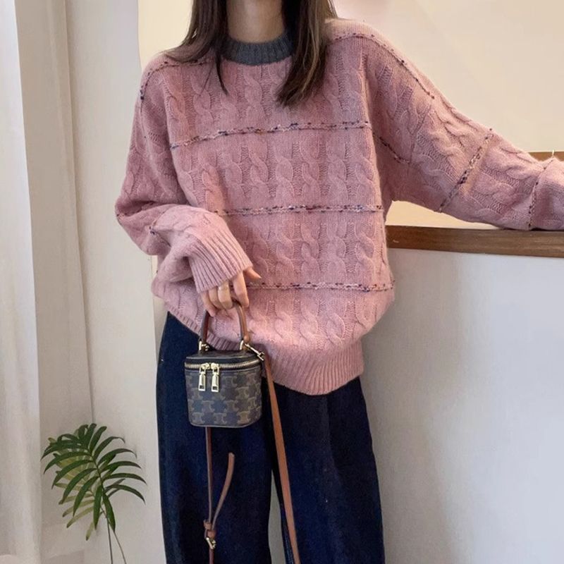 韩版长袖软糯宽松毛衣女秋冬新款套头撞色别致麻花圆领针织打底衫