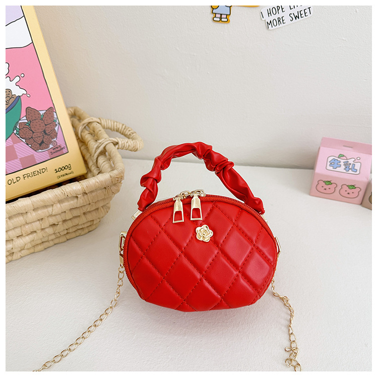 Women's Small Pu Leather Solid Color Cute Oval Zipper Crossbody Bag display picture 9