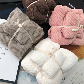 毛巾;浴巾、沙滩巾;蛋糕毛巾