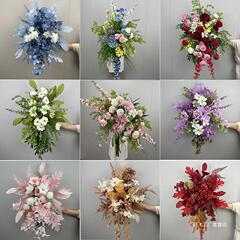 結婚祝いの道具は花の婚約をシミュレーションして飾ります。