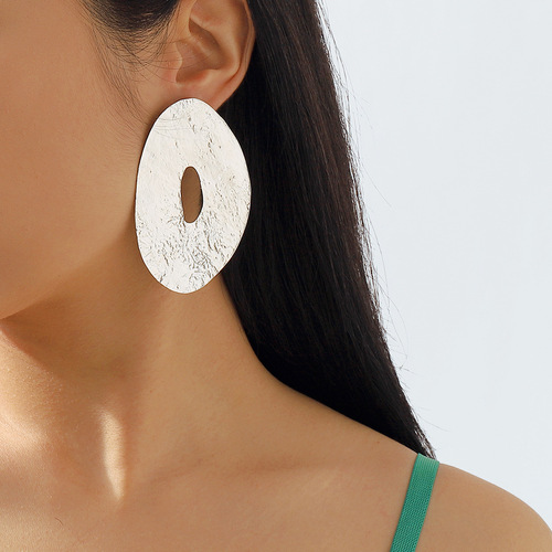 E11849 European and American exaggerated irregular oval earrings ZA fashion hollow metallic temperament geometric earrings