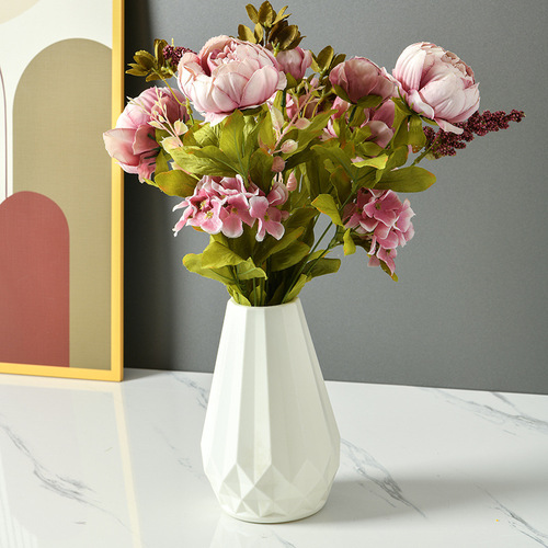 Light luxury plastic vase, home decoration vase ornaments, hydroponic flower vase, PE resistant to falling and not easy to break, flower arranging device