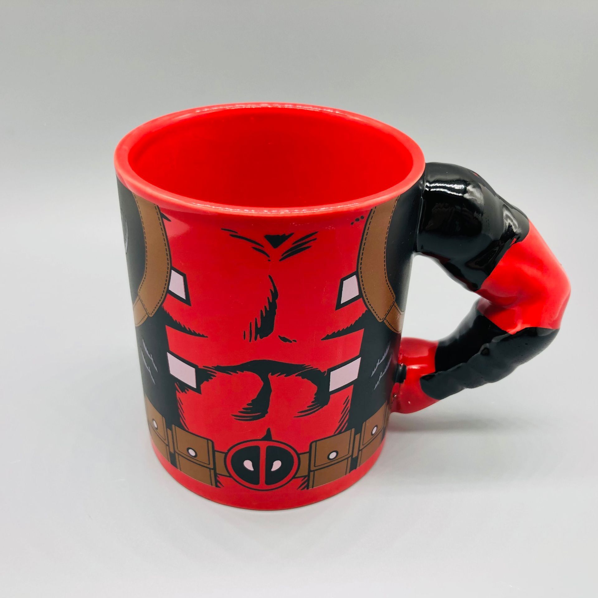 Liga de Leyendas de los hombres del músculo Taza de cerámica taza de anime Capitán América taza DeadPool Taza de cerámica taza de agua