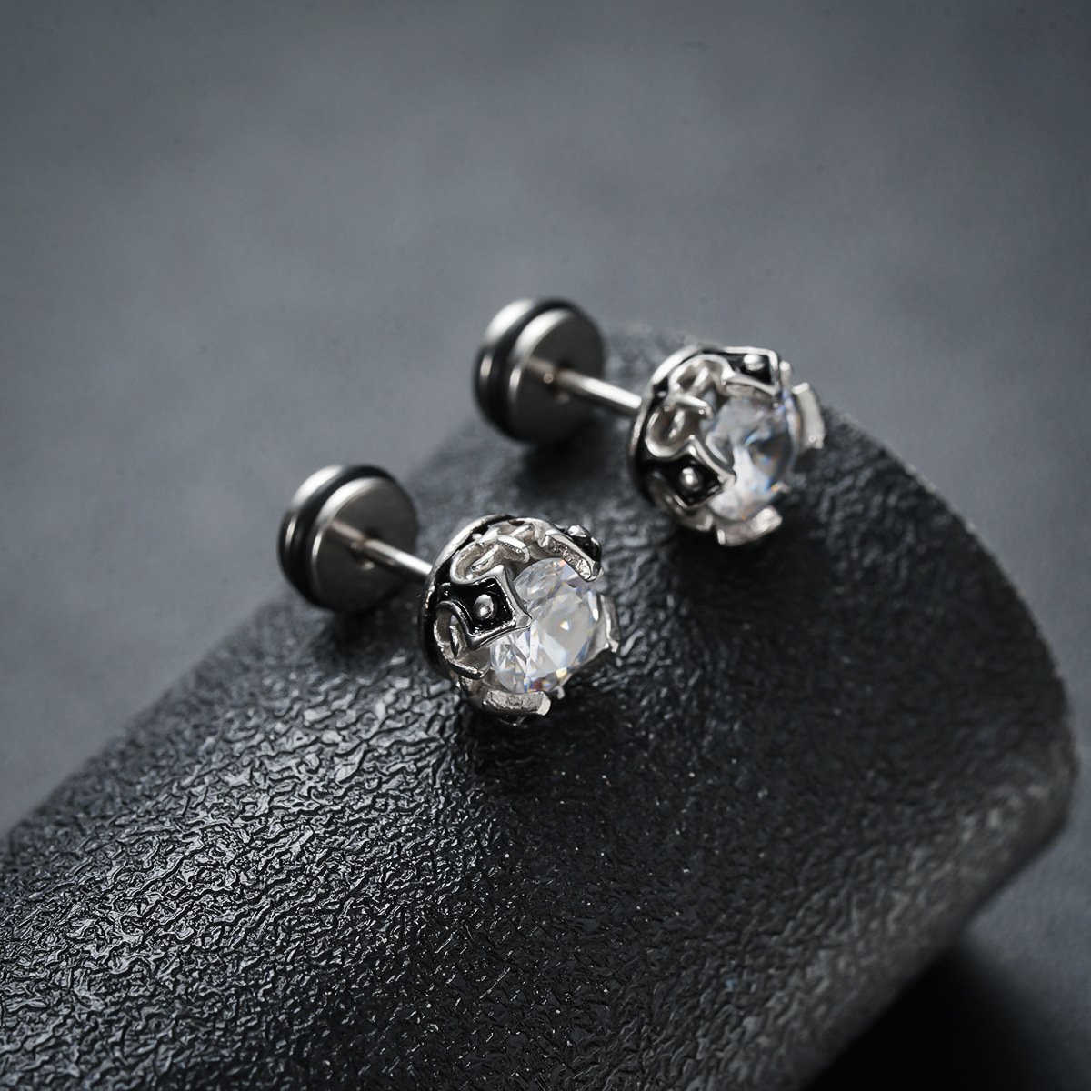 X230-B (high-end white diamond earrings) pair