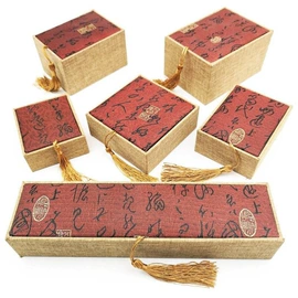 天然玉石项饰;手镯;天然玉石手饰