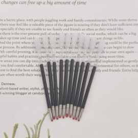 工厂现货批发70mm塑料中性芯水晶笔钻石笔替芯办公替换芯