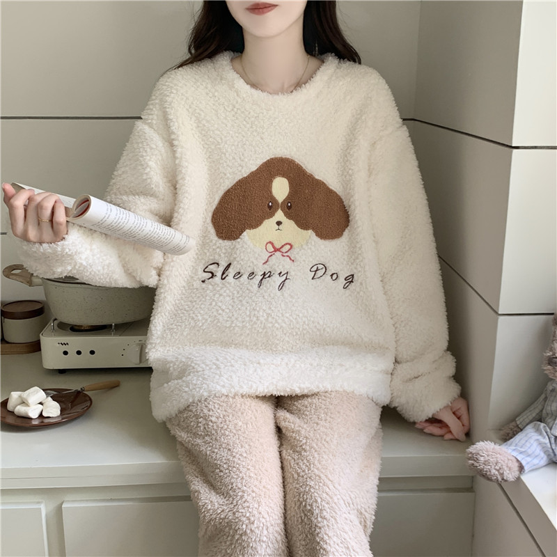 Autumn and Winter Coral Fleece Pajamas for Women, Petite Size, Thickened and Cute Cartoon Design, 2025 New Model, Can Be Worn Outside as Loungewear