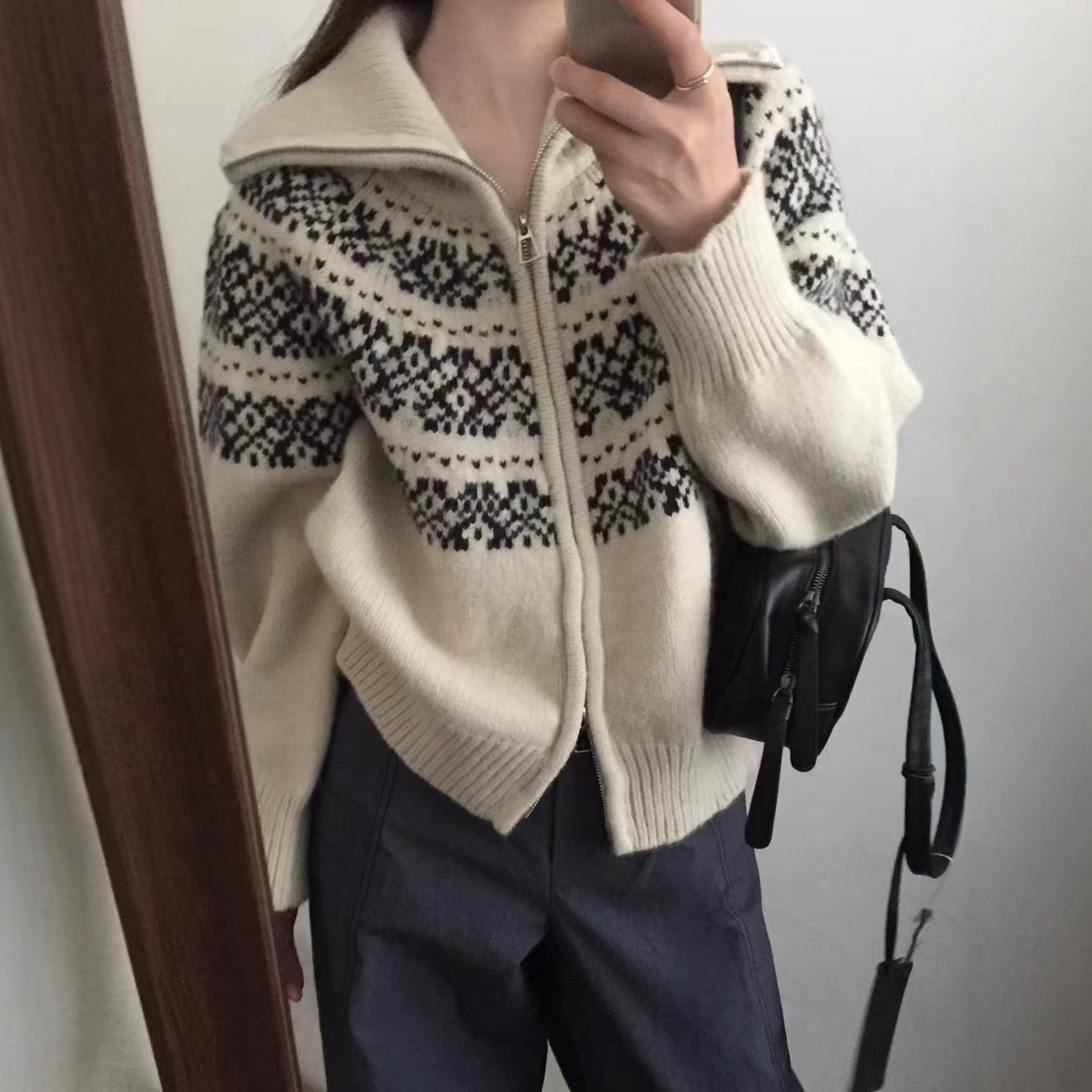 Jacquard coreano cremallera corta de punto cardigan otoño / invierno 2025 nuevo suéter de la isla de Fair chaqueta retro de Navidad