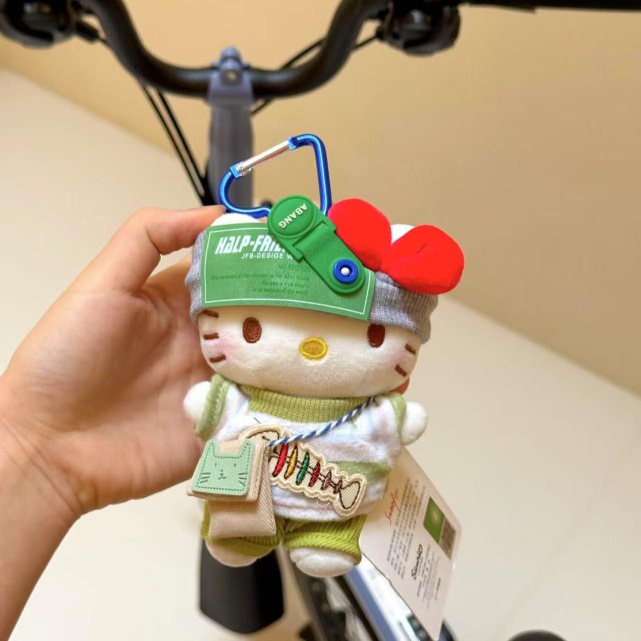 Genuino clásico KT Hello Kitty mochila bolso colgante dibujos animados lindo hellokitty llavero muñeca de felpa mujer