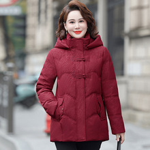 白鸭绒羽绒服女妈妈冬装外套中老年2025新款宽松大码加厚连帽外套