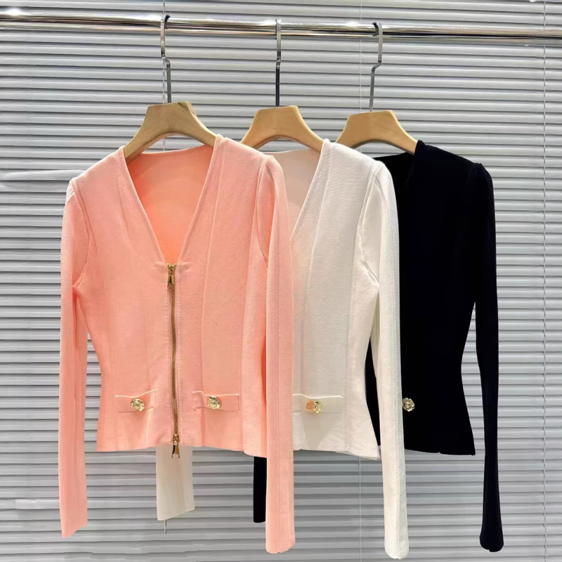 2026 Spring New Fashion Versatile Metal Zipper Long-Sleeved V Neck Slim-Fitting Knitted Cardigan Top for Women 2026 Spring New Fashion Versatile Metal Zipper Long-Sleeved V Neck Slim-Fitting Knitted Cardigan Top for Women