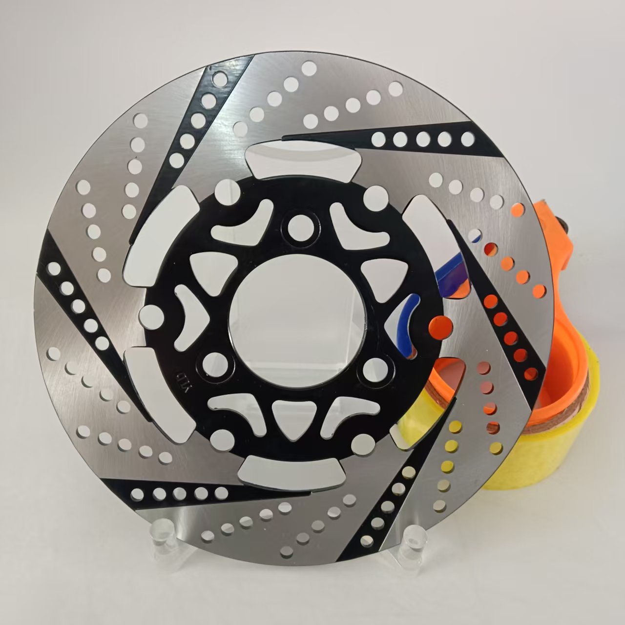 220mm Brake Disc with 58mm Inner Diameter, 70mm Hole Spacing, Curved Groove for Fixing, Suitable for Front and Rear Electric Scooters Like Niu, Little Turtle, and Monkey, Modified Disc Brake Rotor