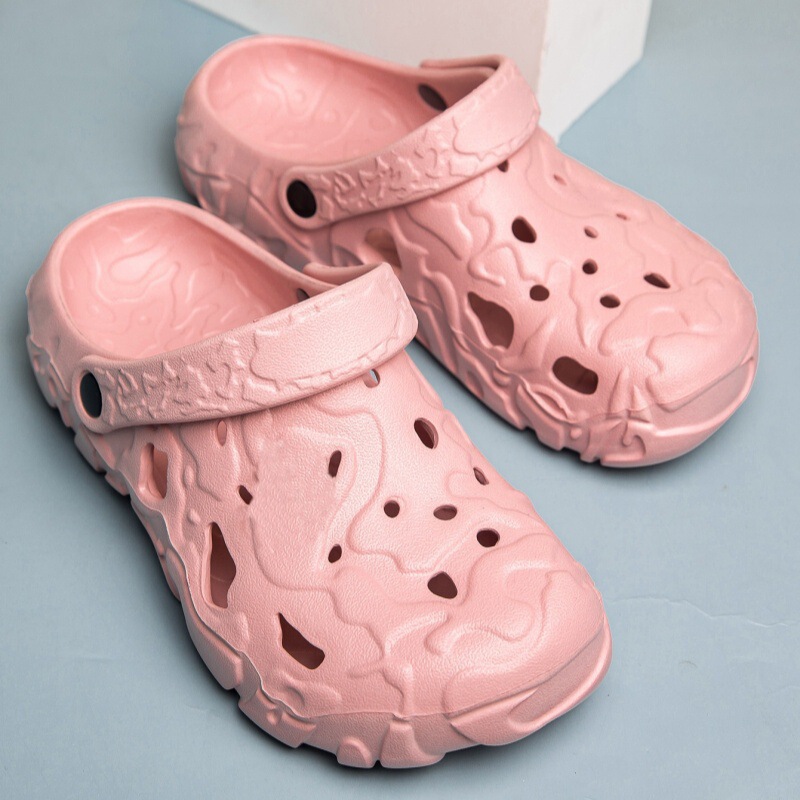 Cross-border foreign trade wholesale men's and women's hole shoes beach sandals non-slip breathable hollow wear-resistant non-slip concave and convex creative