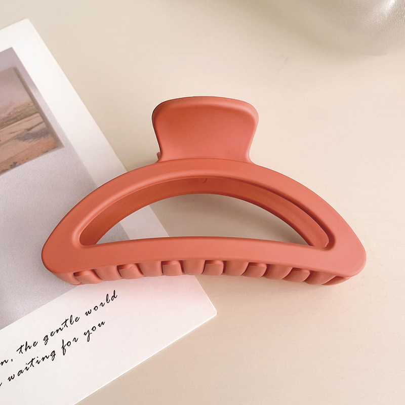 Clip de semicírculo a juego de color esmerilado hembra horquilla grande de plástico Sentido de alta calidad Cabeza trasera clip de tiburón tocado accesorios para el cabello