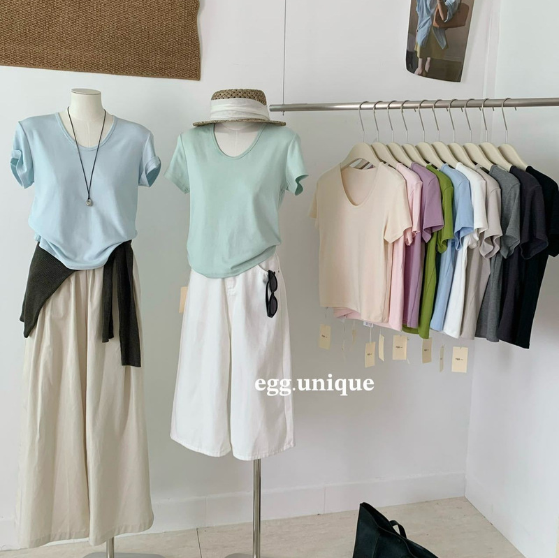 New egg.unique minimalist cool-touch T-shirt with classic V-neck, slimming, versatile, and casual style, short-sleeved base shirt