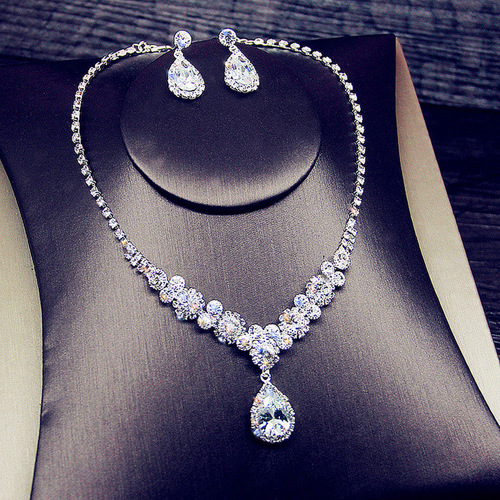 Wedding wholesale women's necklace and earrings set, bride's wedding dress necklace, dinner banquet jewelry