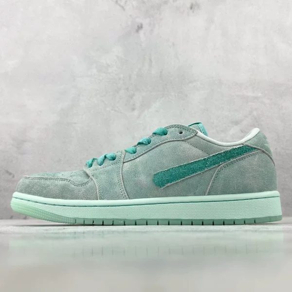 Pure Original Jordan 1 Mint Green Sneakers Retro Low-Top Leather Comfortable Basketball Shoes for Men and Women Casual Sports Trendy Commuting Shoes
