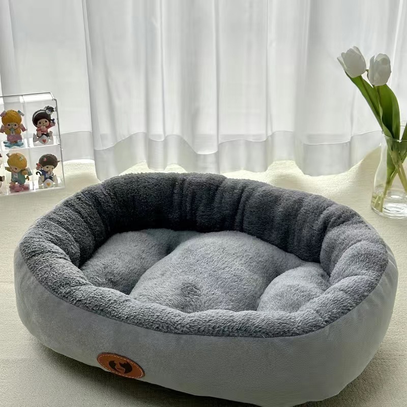 犬の巣猫の巣を厚くして保温します。|undefined