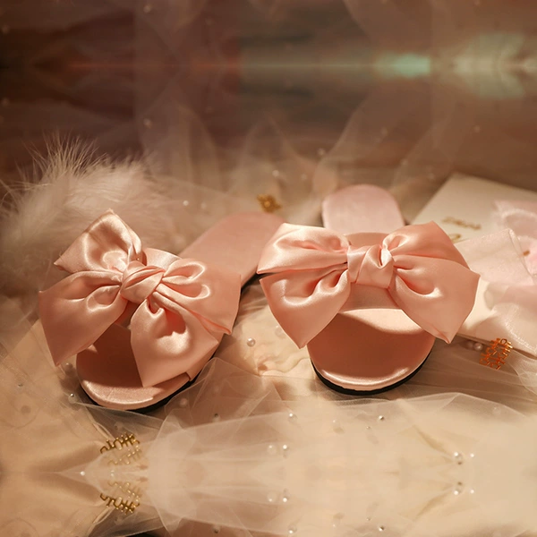With bow, fuchsia