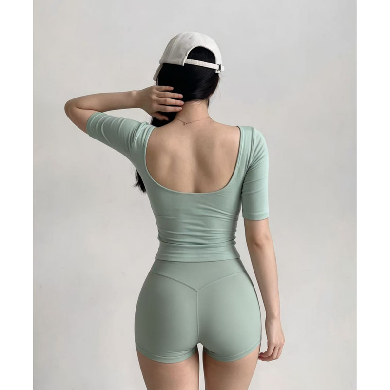 Sports short-sleeve top with deep back cut and built-in chest pads, mid-sleeve T-shirt, pure desire beauty back yoga pilates top, fitness wear 2074 Sports short-sleeve top with deep back cut and built-in chest pads, mid-sleeve T-shirt, pure desire beauty back yoga pilates top, fitness wear 2074