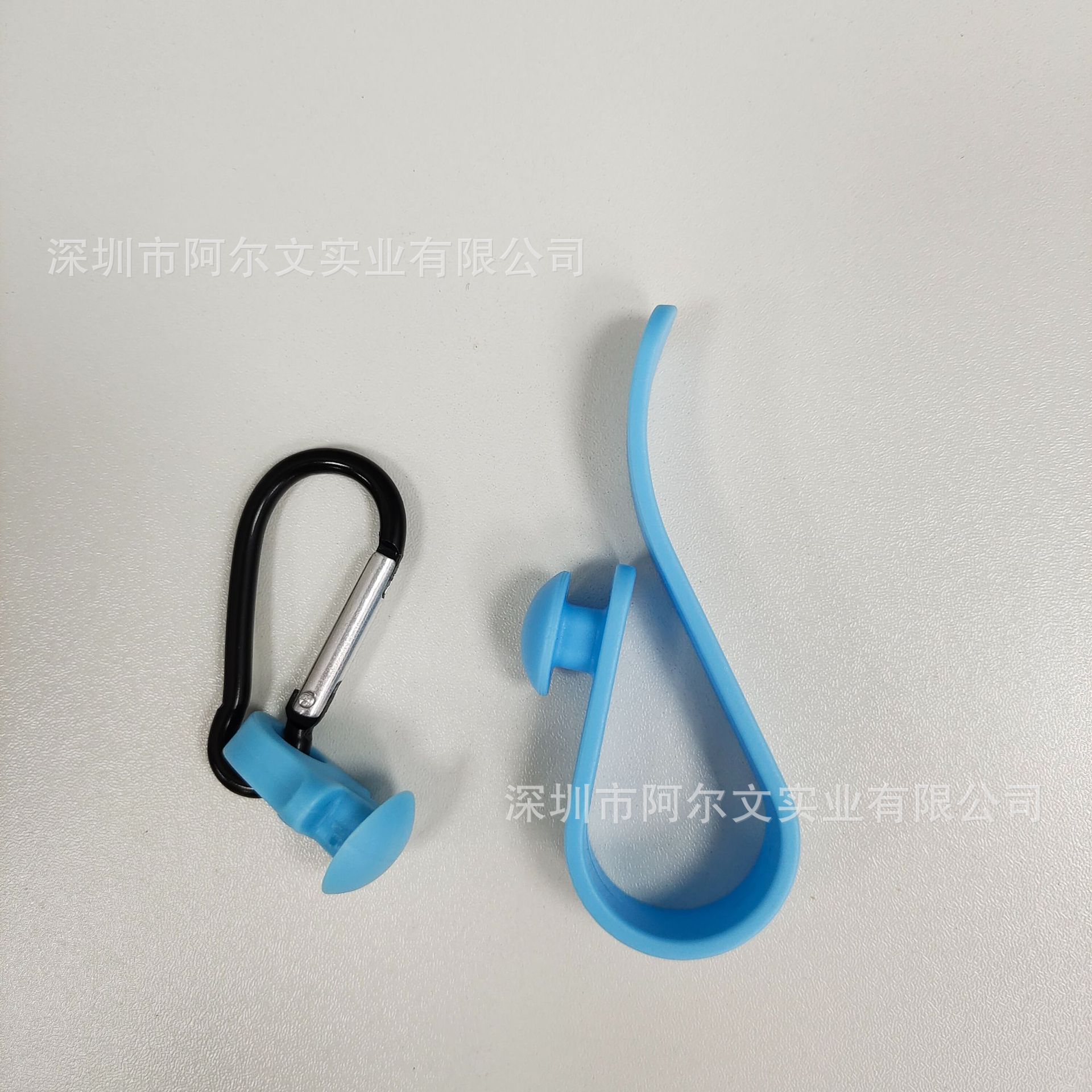 하늘색 후크 + 하늘색 버섯 머리 + 카라비너