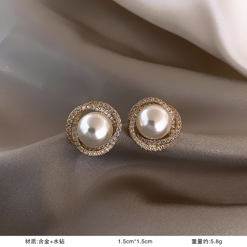 S925銀真珠の花のピアスの女性の贅沢な高級感があります。|undefined