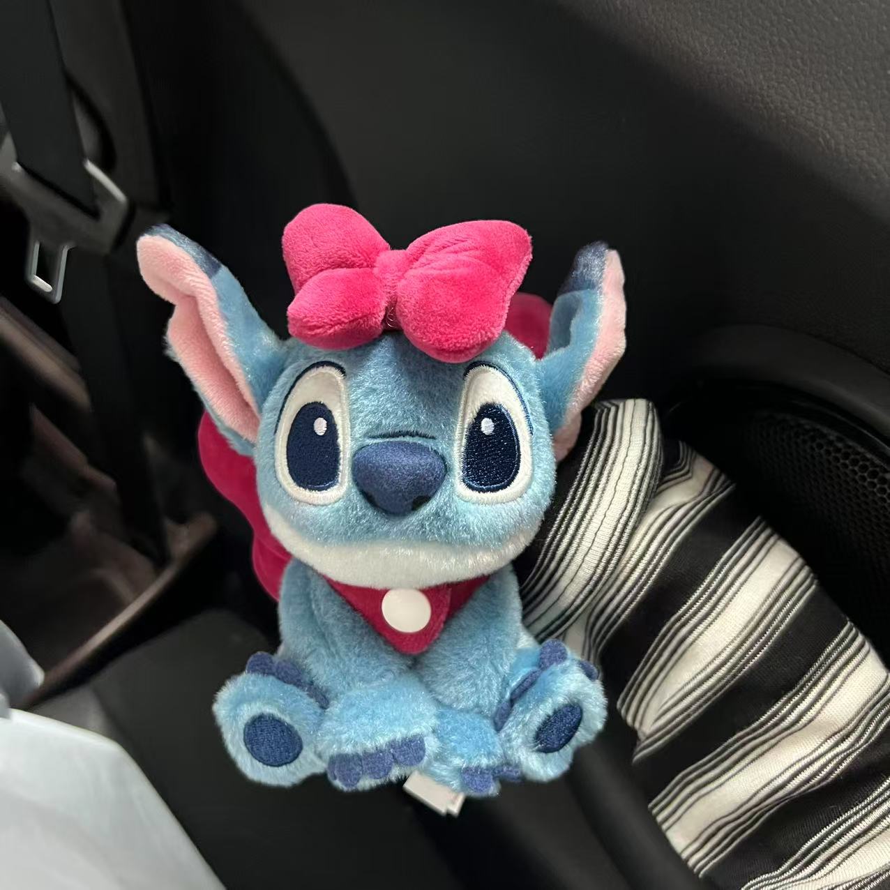 Arco sándwich Stitch sentado 【Colgante】