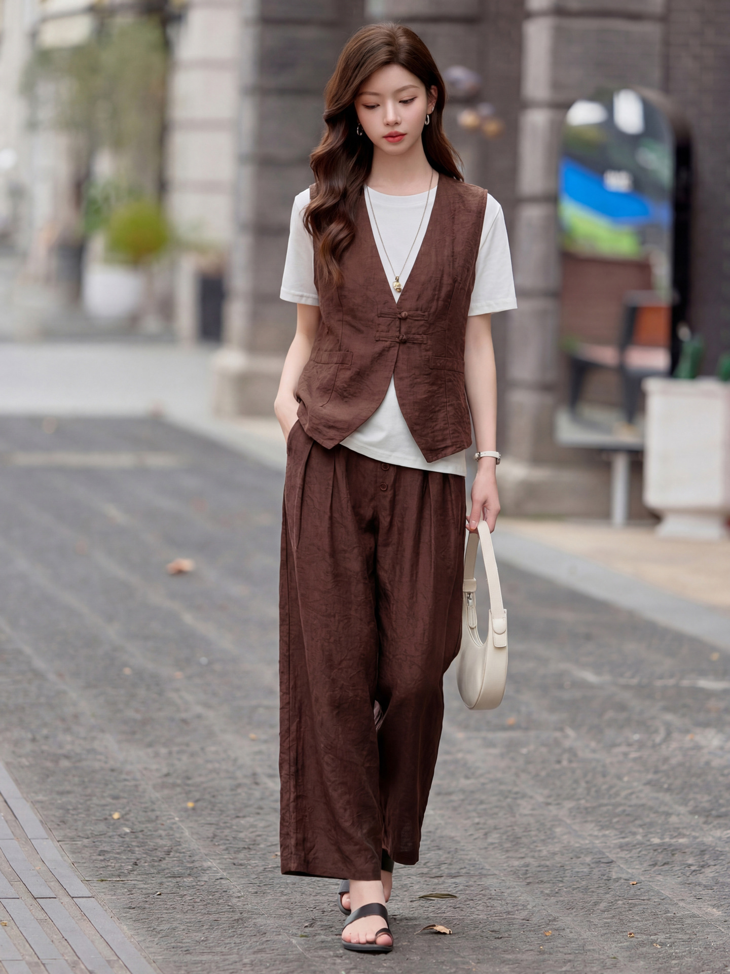 Bộ quần áo nữ hai mảnh gồm áo vest cổ V và quần ống rộng phối đồng bộ — Đỏ nâu, Xanh lông mòng đen