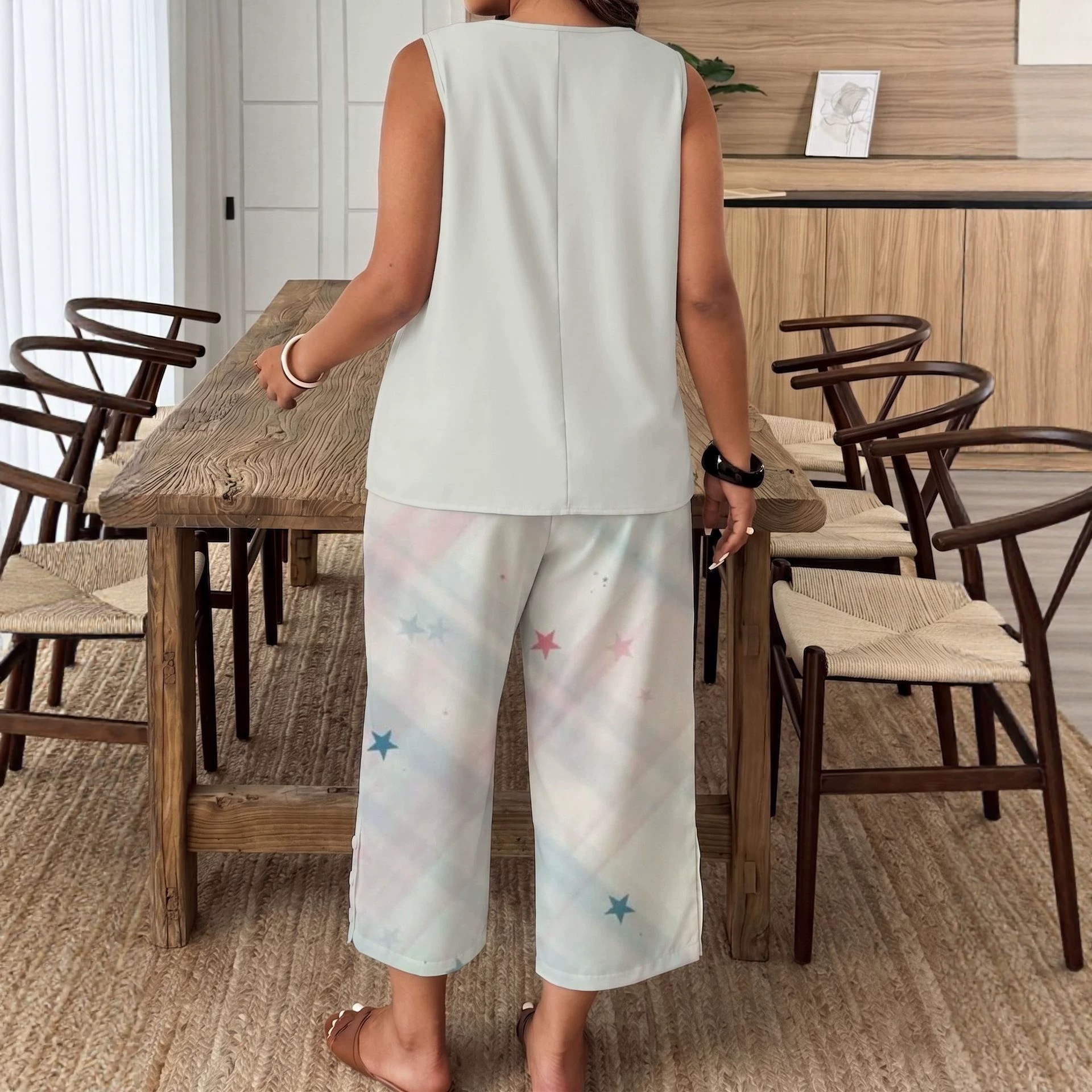 Original Women's Summer Outfit: Sleeveless V-neck Asymmetrical Top With Gradient Plaid And Star Print, Wide-leg_ecoleips.com