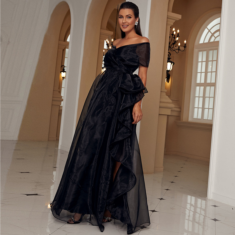 Comercio exterior transfronterizo europeo y americano adulto negro fuera del cuello de corte bajo costura de malla princesa temperamento vestido de noche de alta gama para mujeres