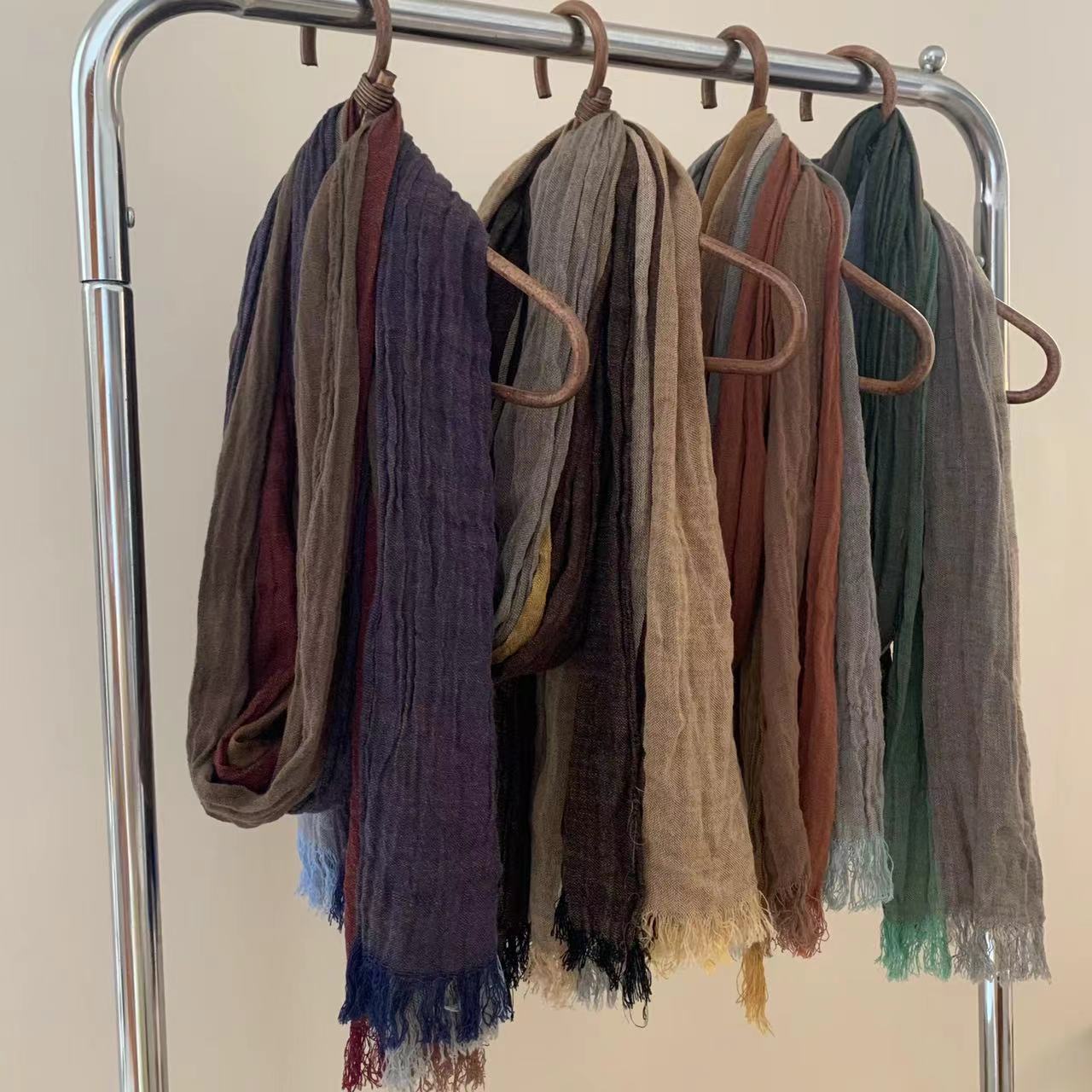 New with cotton linen texture gradient blue autumn and winter scarf versatile print women's long pleated shawl_voghion.com