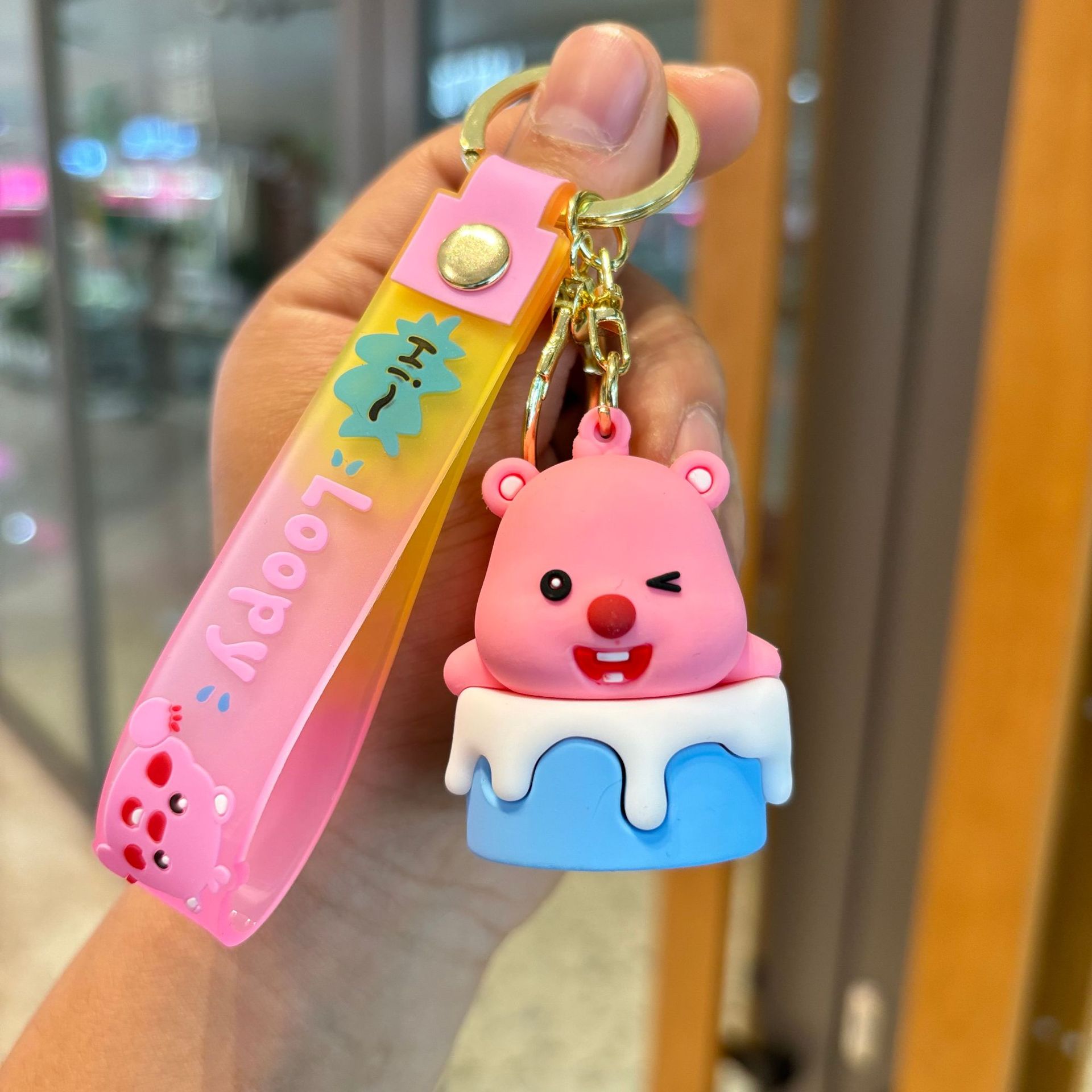 Nuevo pequeño castor llavero colgante polvo castor bolso de coche llavero de muñeca agarrar máquina llavero pequeño regalo