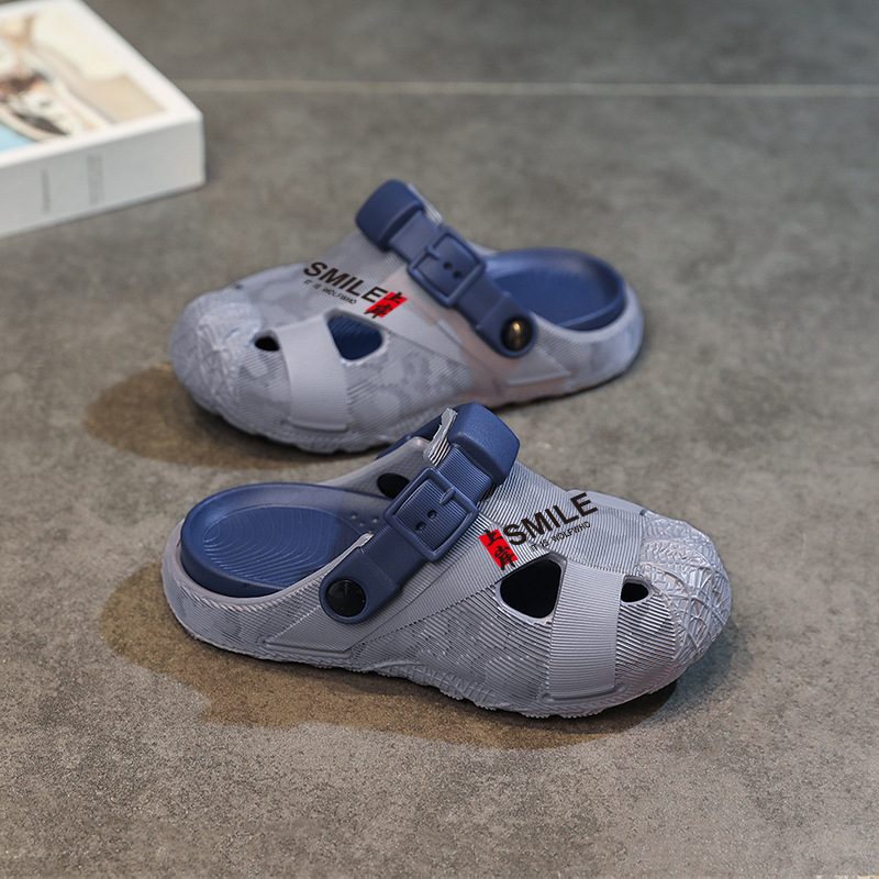 2025 zapatos con agujeros para padres e hijos, sandalias antideslizantes de suela gruesa para niños de mediana edad, zapatillas de Baotou para hombres y mujeres, zapatos de playa