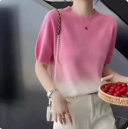 2024 весенняя одежда новый градиент цвета тонкая шерсть с пятью рукавами с ниткой трикотаж темперамент свободный круглый воротник топ женский