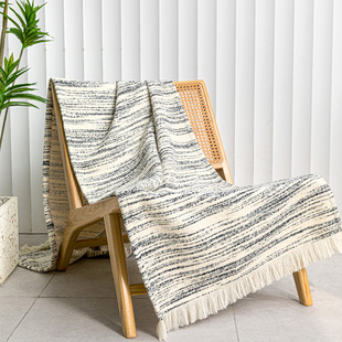 Modern silent style model room bed flag blanket hotel bed towel chenille carpet pattern black and white small tassel