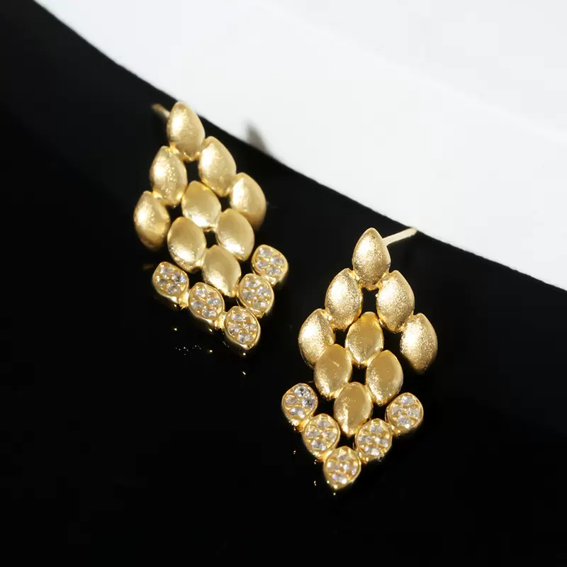 925纯银韩版小众设计感拉丝菱形耳钉简约INS女轻奢高级感耳饰批发