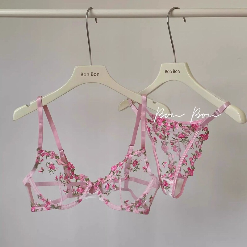 New Summer Thin Style Non-Padded See-Through Small Chest Lingerie Set with Pure Desire Style Floral Lace and Soft Underwire Bra New Summer Thin Style Non-Padded See-Through Small Chest Lingerie Set with Pure Desire Style Floral Lace and Soft Underwire Bra